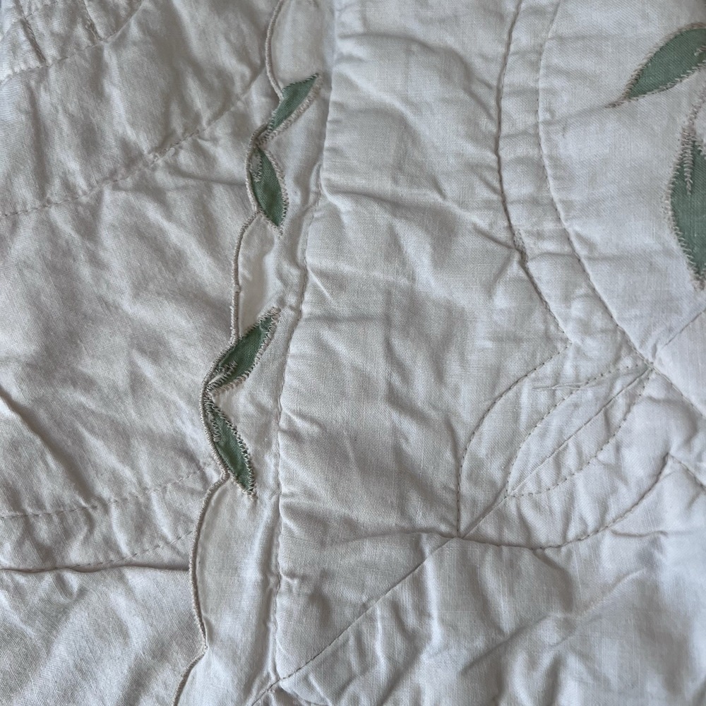 Vintage Quilt Embroidery Botanical Lace Flowers 81"x83" Set With 3 Pillow Covers - Picture 12 of 16